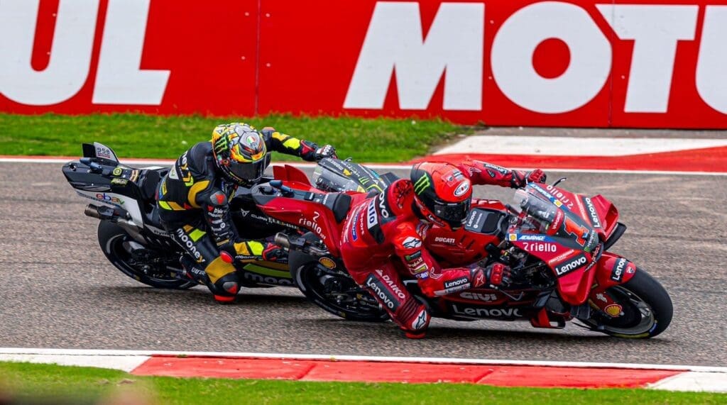 Marco Bezzecchi e Francesco Bagnaia in sella alla Ducati Desmosedici