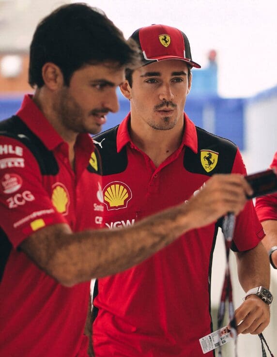 Carlos Sainz e Charles Leclerc
