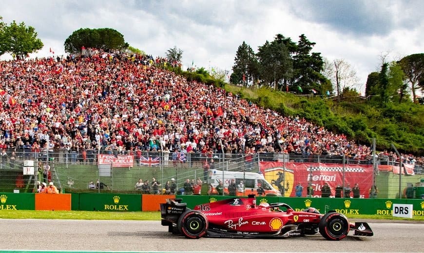Charles Leclerc nell'ultimo GP d'Italia a Imola nel 2022: così come per Monza, il rinnovo sembra vicino