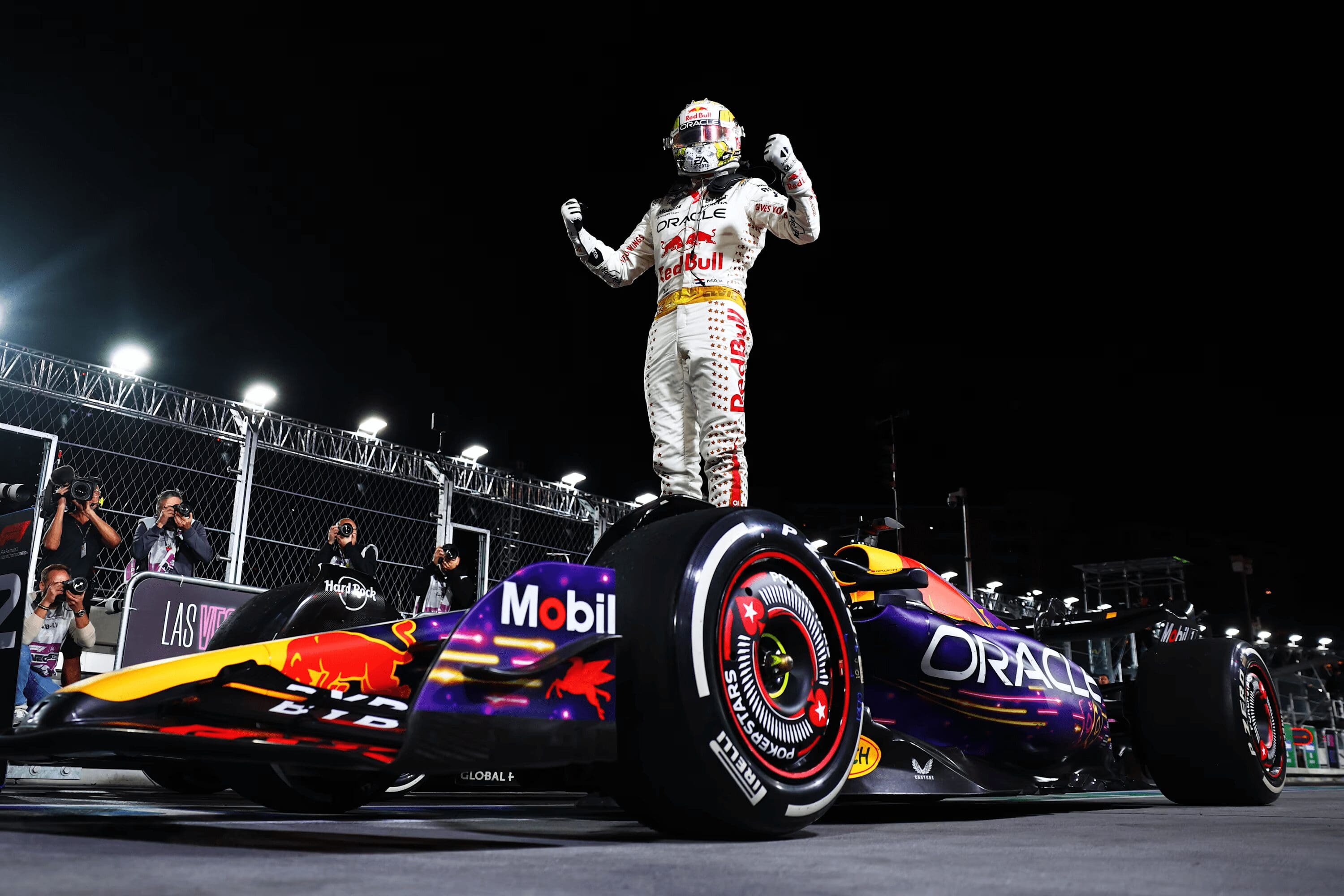 Verstappen raggiunge Vettel