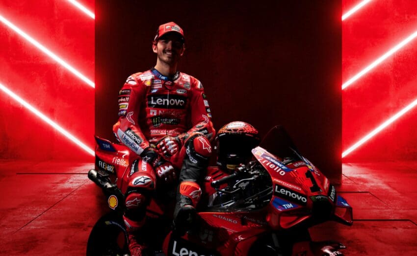 Pecco Bagnaia con la nuova Ducati Desmosedici