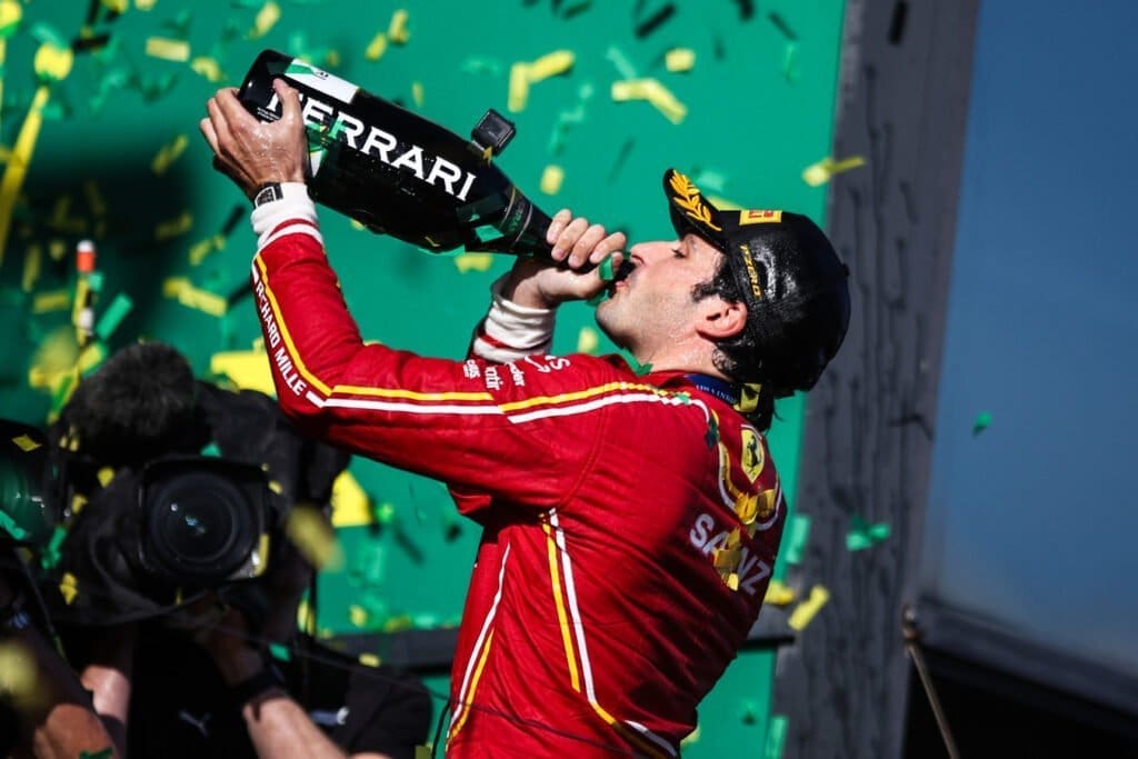 Incerto futuro per Carlos Sainz: dove sarà lo spagnolo nel 2025?