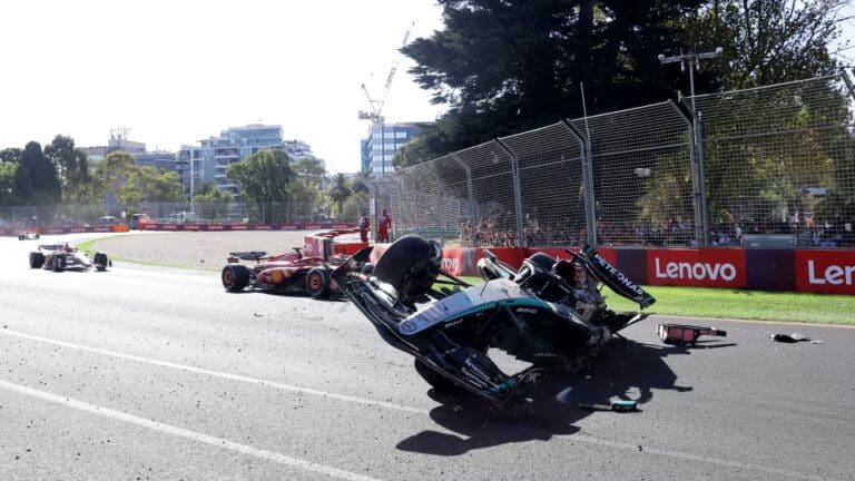 L'incidente tra Russell e Alonso in Australia