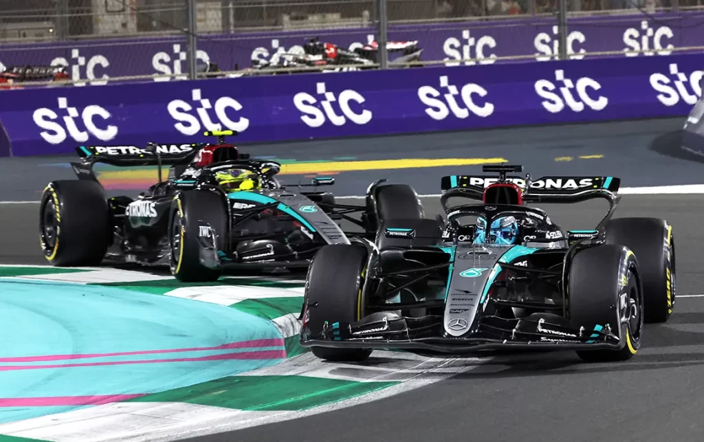 Il 2024 di Lewis Hamilton è deludente: i motivi del suo crollo