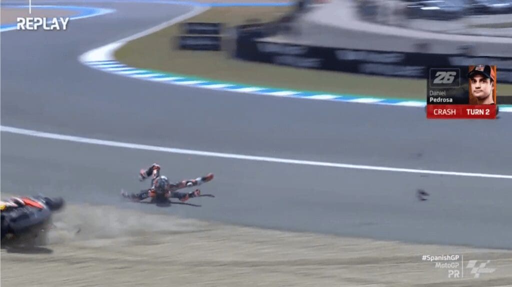 Tante cadute nelle pre-qualifiche a Jerez: in foto, la scivolata di Dani Pedrosa