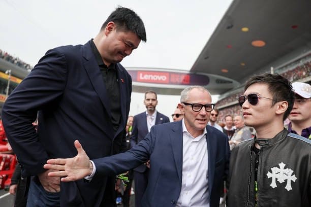 Steven Zhang al GP di Cina di Formula 1 con Stefano domenicali e Yao Ming