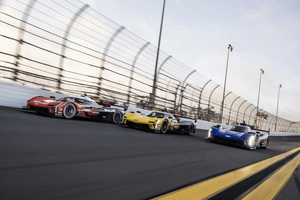 1 mese a Le Mans: Cadillac torna con 3 auto, 2 ufficiali e 1 privata