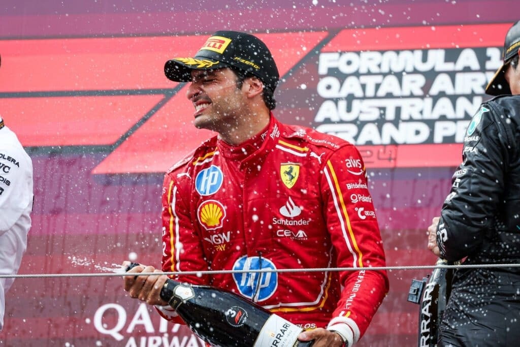 Helmut Marko su Perez: futuro in Red Bull non certo? In foto Carlos Sainz, dopo il GP d'Austria