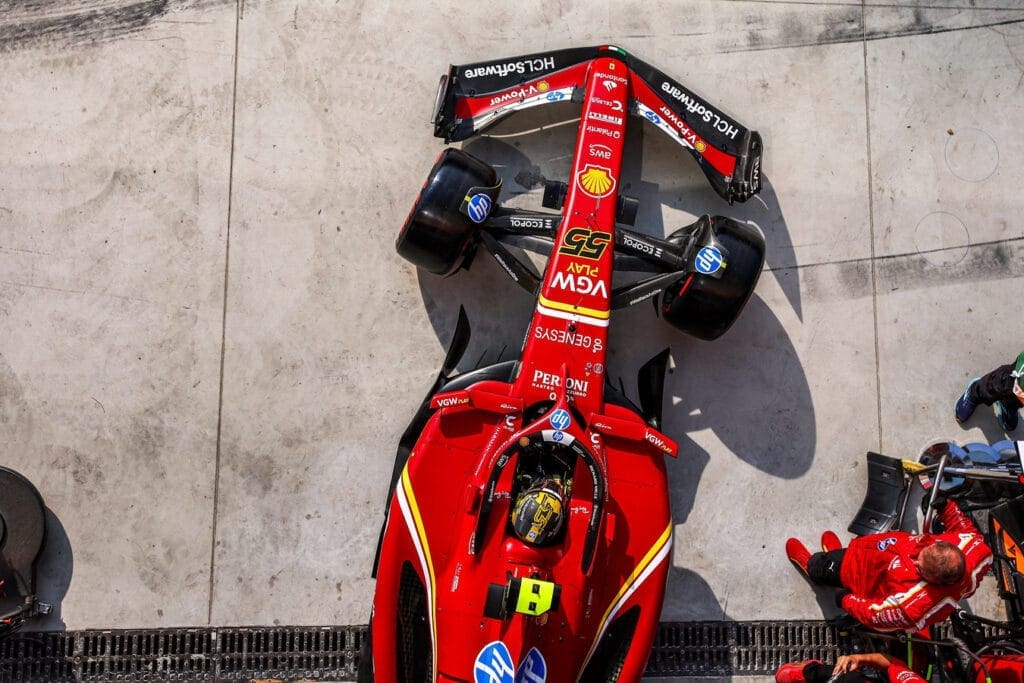 ferrari unicredit 2025
