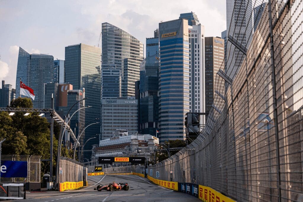 Il METEO e gli ORARI della F1 a Singapore: sullo sfondo, lo skyline della città