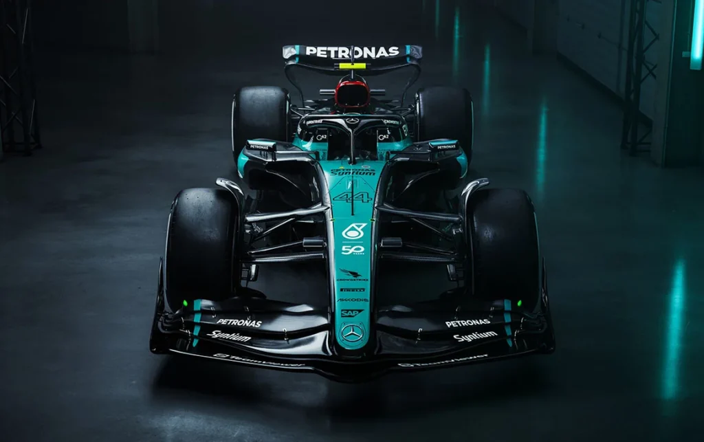 livrea per mercedes a singapore 2024