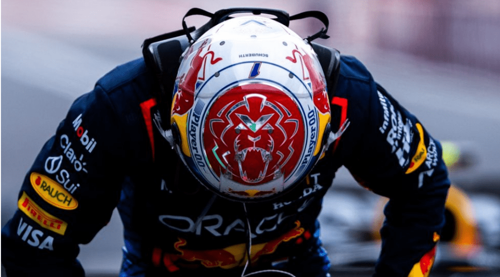 L'umorismo di Verstappen: "Potevo bermi un drink in quei 20 secondi"