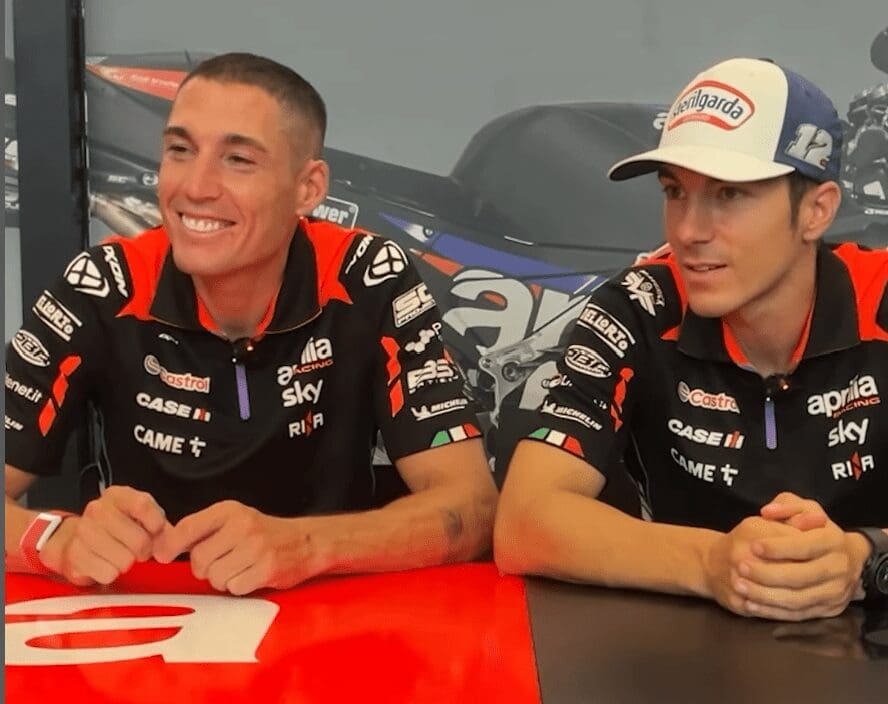 La Casa di Aprilia apre virtualmente le porte: scopriamo con Espargaró questo mondo!