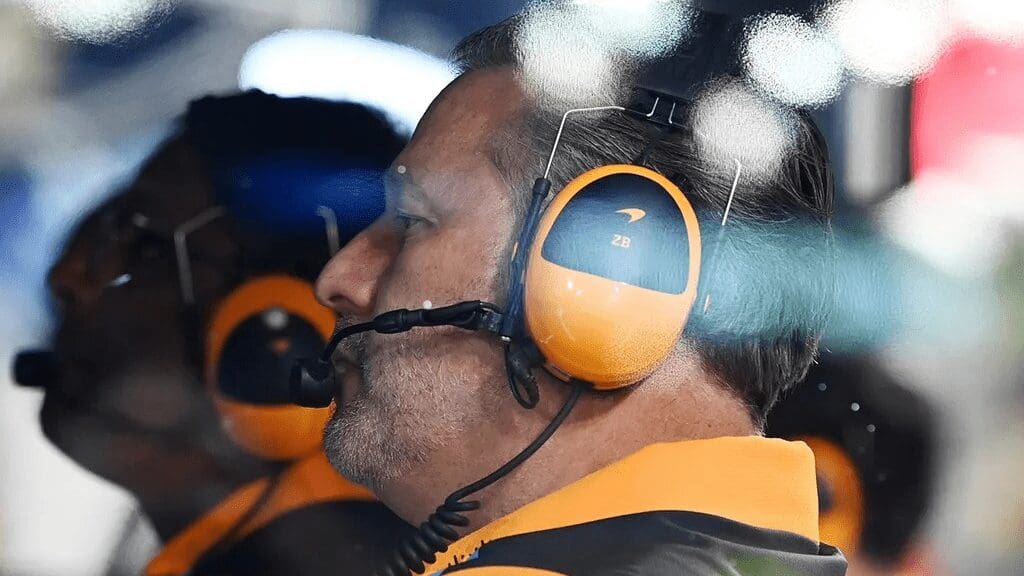 Zak Brown invita la McLaren alla calma: "Concentrarsi su una gara alla volta"