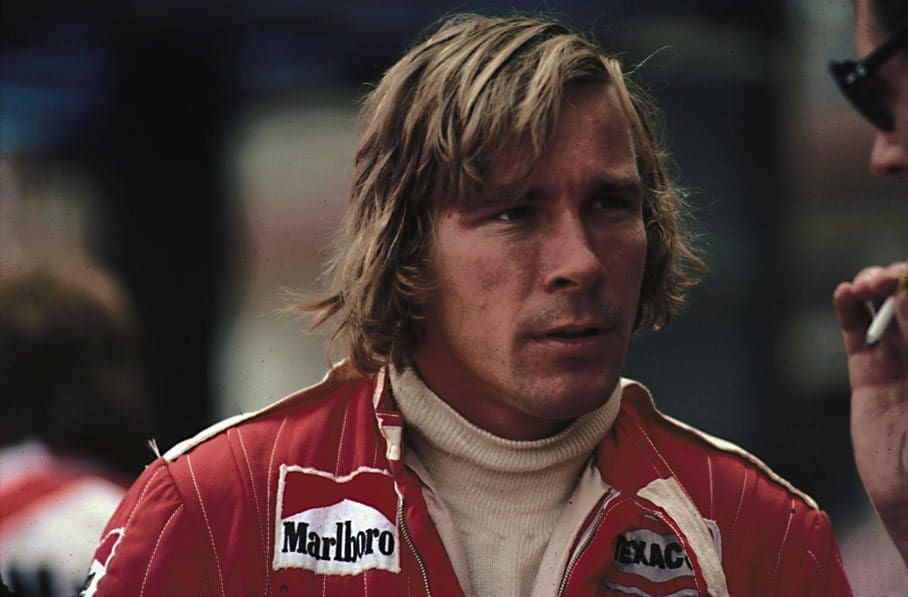 Alcuni degli sponsor più improbabili della Formula 1: in foto, James Hunt