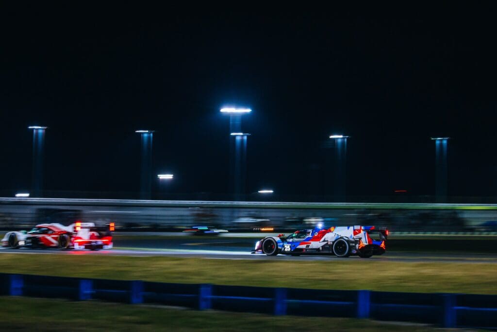 Kevin Magnussen alla 24h di Daytona: un fine settimana niente male per le vetture della casa dell'elica