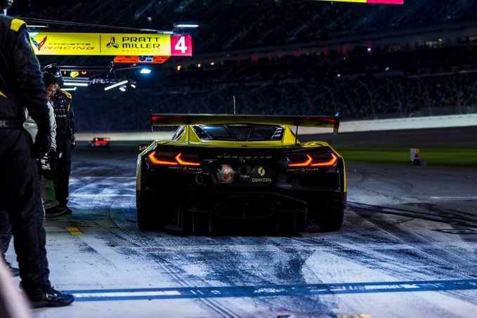 24h di Daytona 2025: ci avviciniamo lentamente alle fasi finali della corsa!
