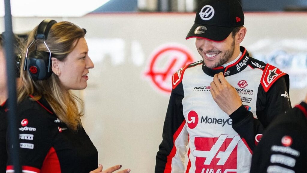 A new chapter is being written in F1: Laura Mueller is the first female track engineer.