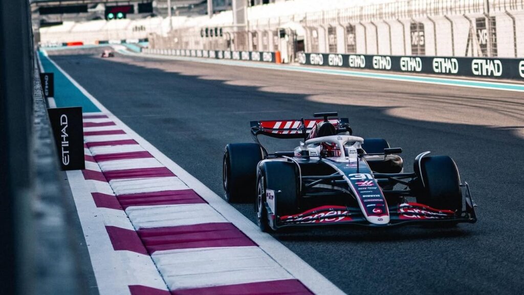 A new chapter is being written in F1: Laura Mueller is the first female track engineer.