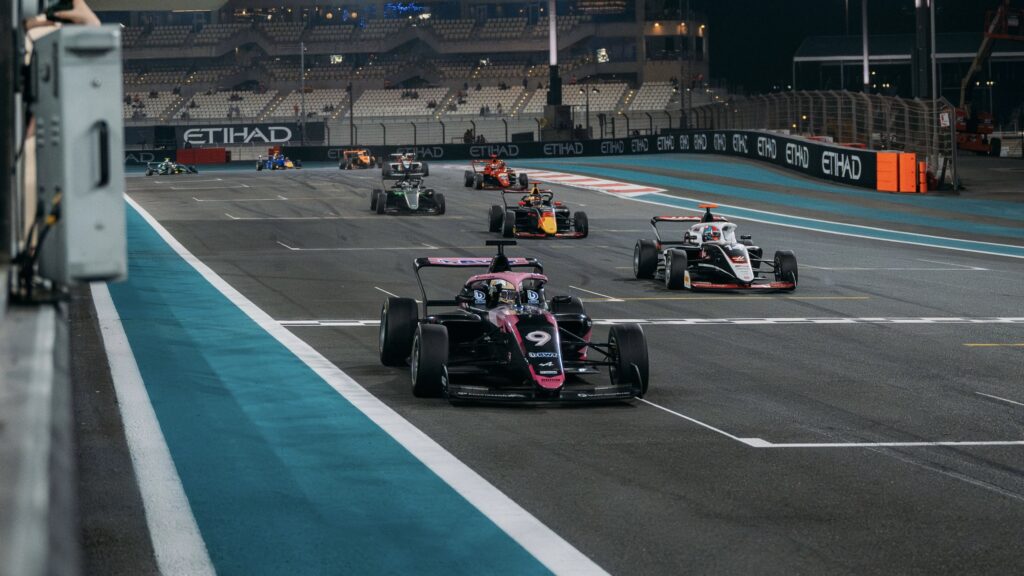 F1 Academy in China, revealed the name of the first wild card of the season