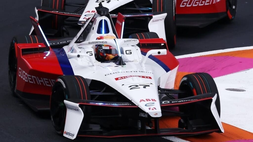 Gara E-Prix Messico: Jake Dennis rompe gli indugi, e inizia il valzer degli attack mode.