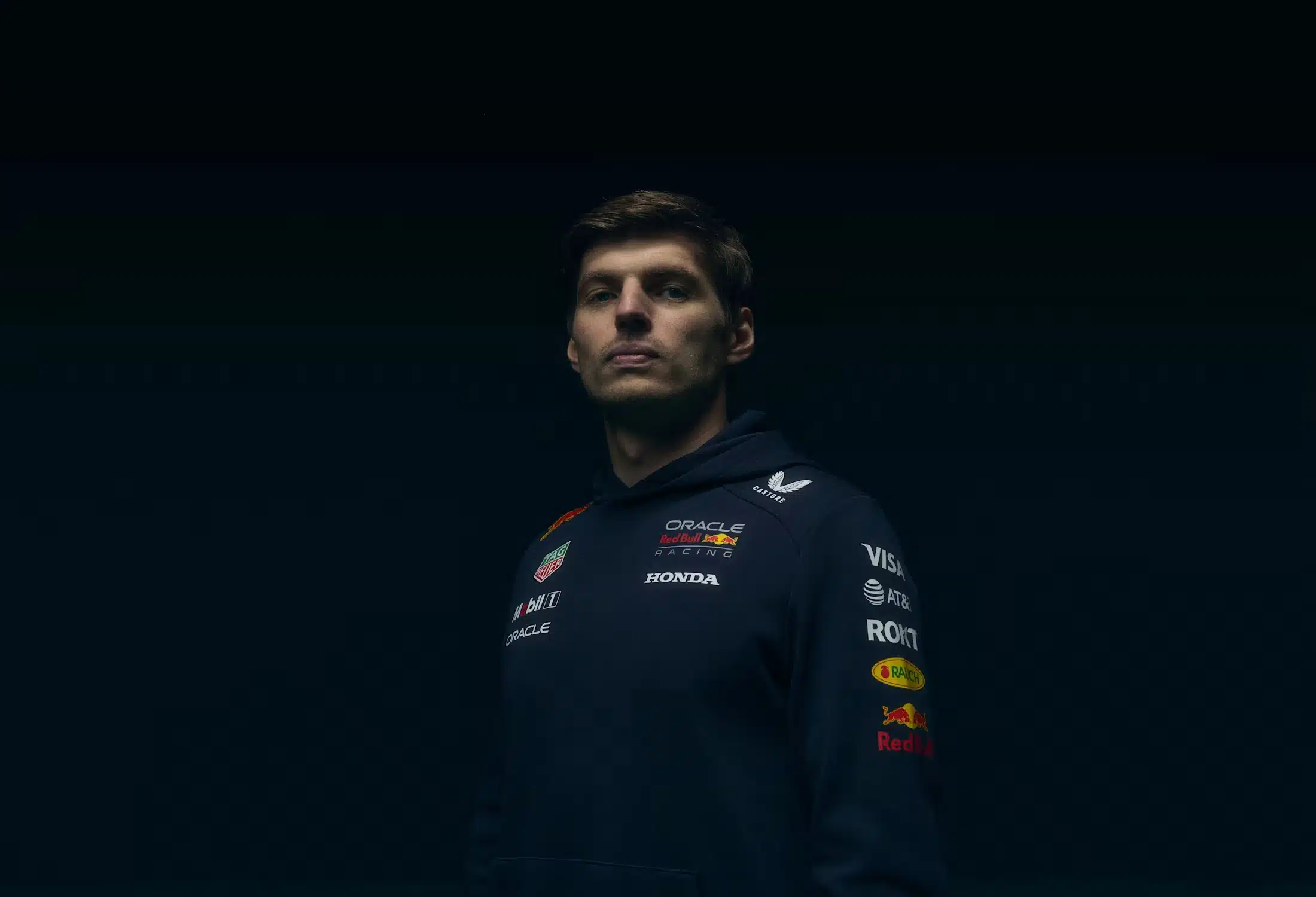 Red Bull si rifà il look: ecco il merch 2025