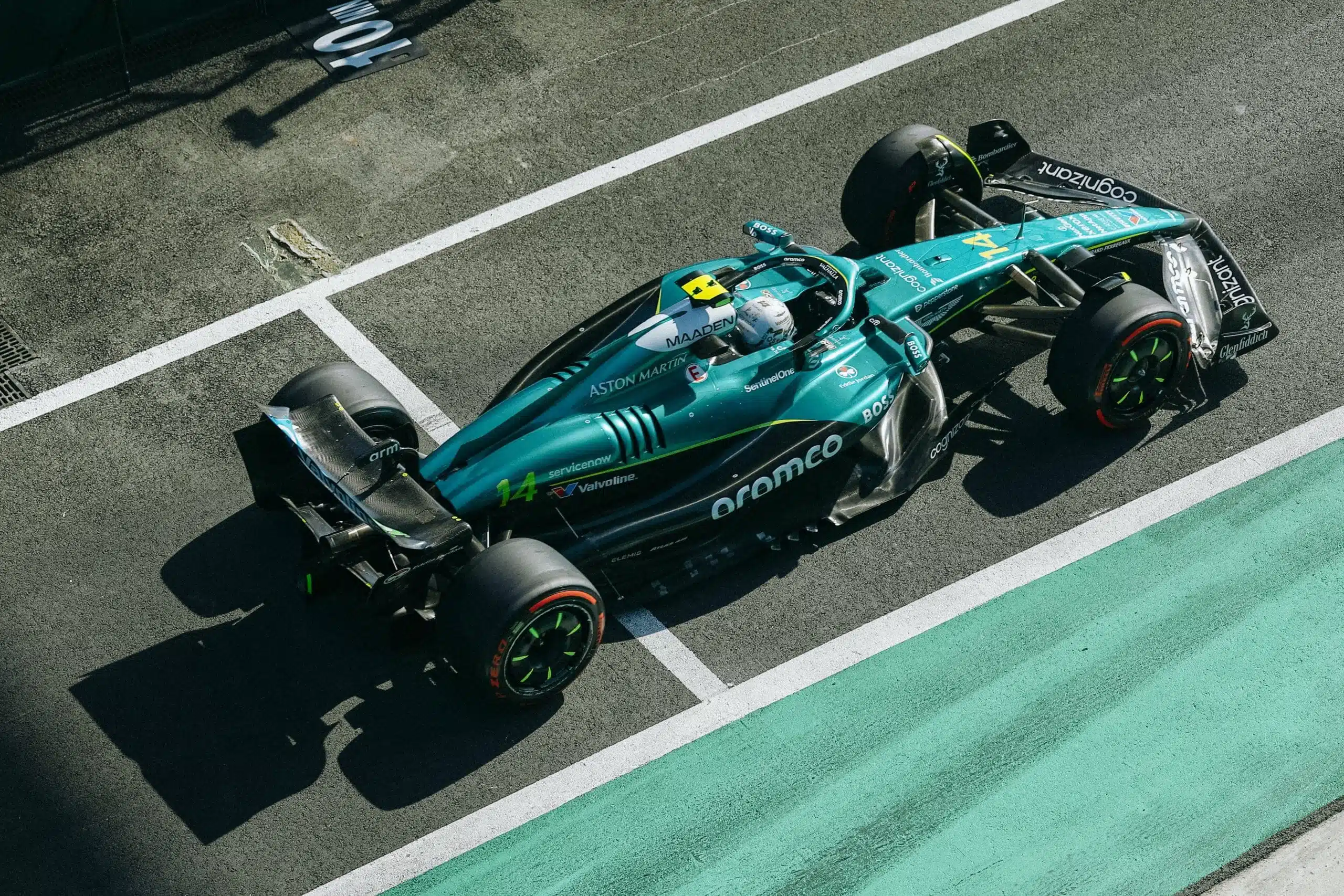 aston martin in crisi