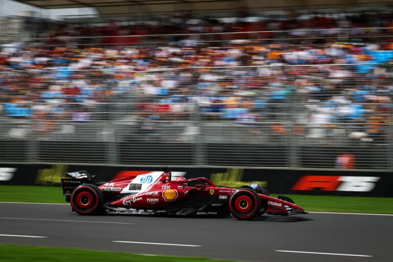 ferrari da squalifica a melbourne