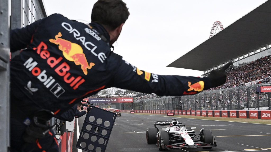 Verstappen immenso a Suzuka, Red Bull da record: le statistiche del GP del Giappone
