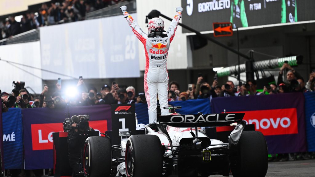 Verstappen immenso a Suzuka, Red Bull da record: le statistiche del GP del Giappone