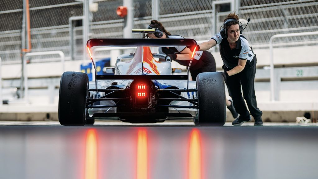 Libere F1 Academy a Jeddah, Maya Weug è la più veloce mentre Doriane Pin 3°.
