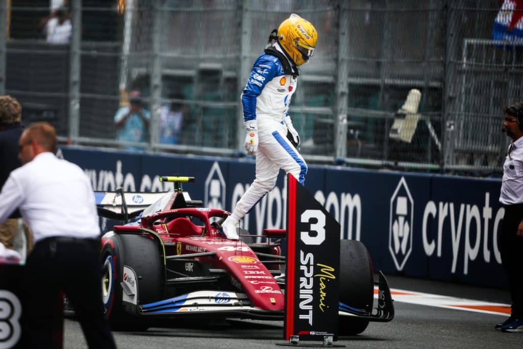 Hamilton’s spark in the Miami Sprint—3rd place, thanks to his intuition