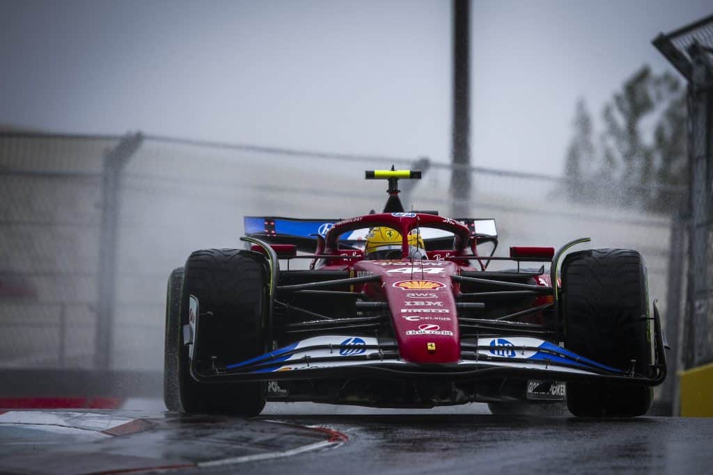 Ferrari, Hamilton 3rd in the Sprint: 'If there had been another couple of laps, maybe I could have fought with the McLarens.'<br>