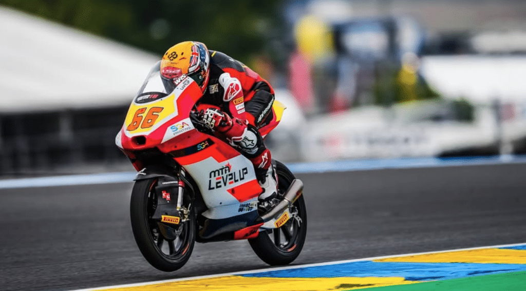 Moto3 a Le Mans: vince Rueda, Kelso spostato da Munoz all'ultimo
