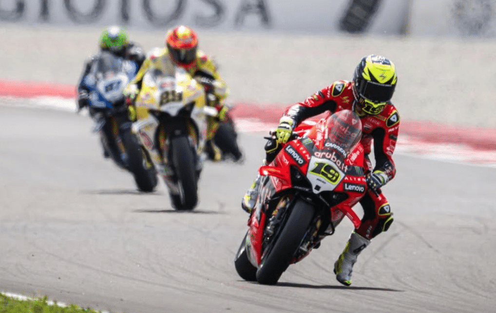 La CLASSIFICA di WorldSBK dopo la Superpole Race di Cremona: Bautista alla caccia di Locatelli