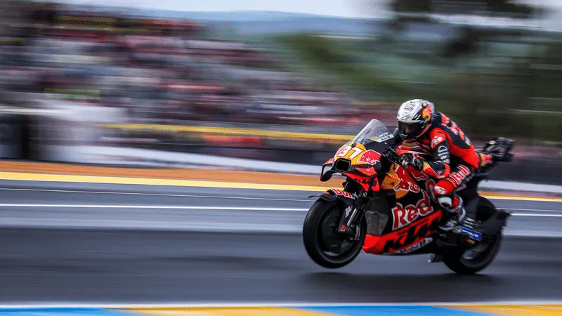 LIVE Pre-Qualifiche MotoGP a Silverstone: Bagnaia e i Marquez tornano in pista