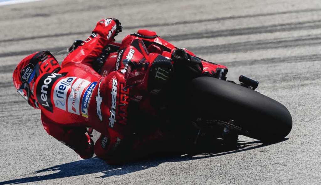 La CLASSIFICA di MotoGP dopo la Sprint di Silverstone: Alex batte Marc e si avvicina