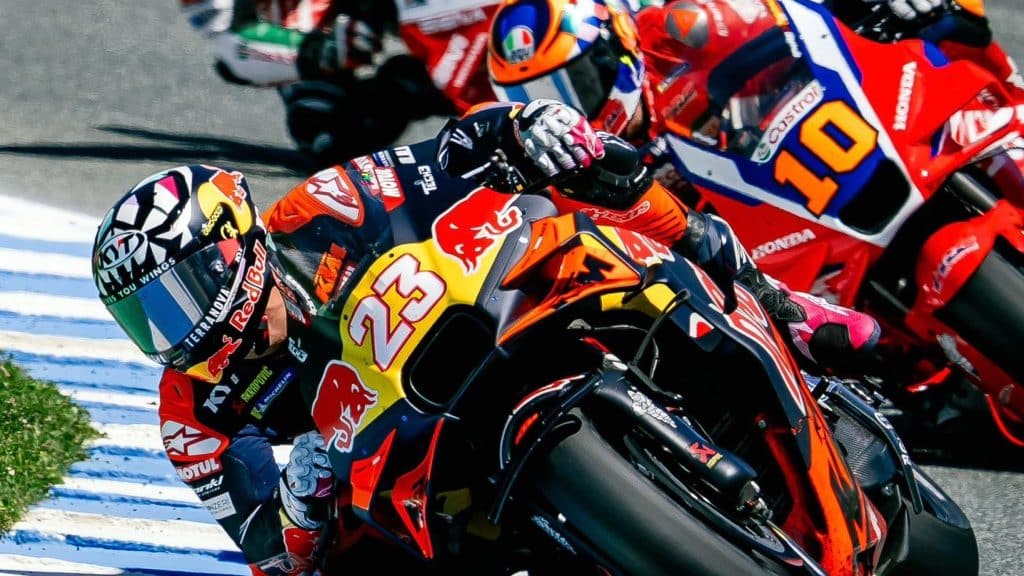 MotoGP 2025, approvata la proposta di Aprilia: test per chi rientra da un lungo infortunio