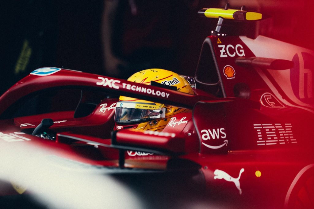 Ferrari, Hamilton: "Ringrazio la squadra, in questo weekend siamo stati la seconda forza"