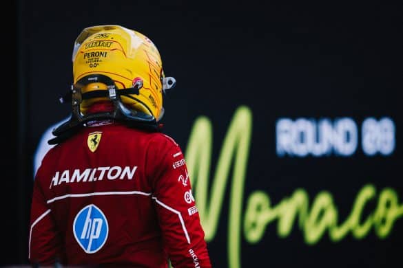 Uno studio in Rosso: chi è davvero Lewis Hamilton?