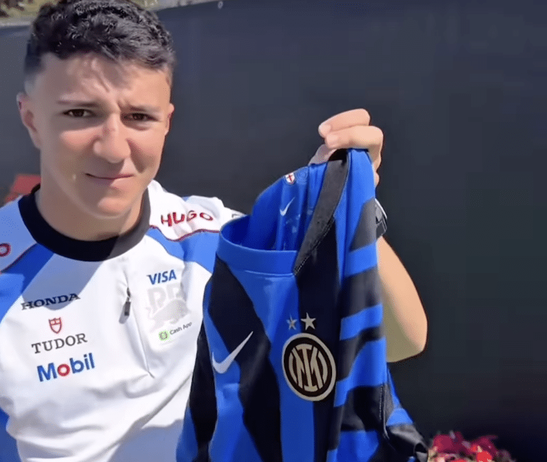Hadjar, the gesture that’s causing a stir: what happened before the match