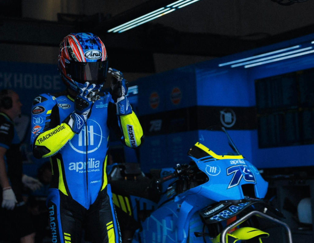 VIDEO – Bike in FLAMES for Ai Ogura, terrifying crash for the Japanese rider at Assen