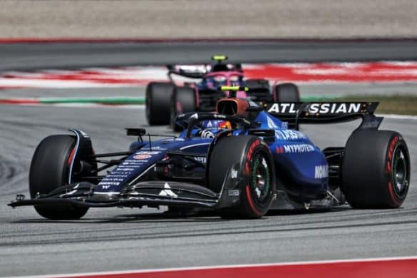sainz difende hamilton