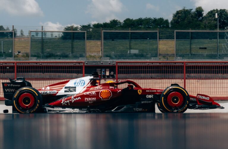 Ferrari, via libera alla nuova sospensione posteriore: debutterà in Belgio