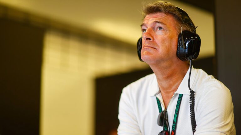 Cadillac prepara il debutto in F1, ma Lowdon frena sui piloti