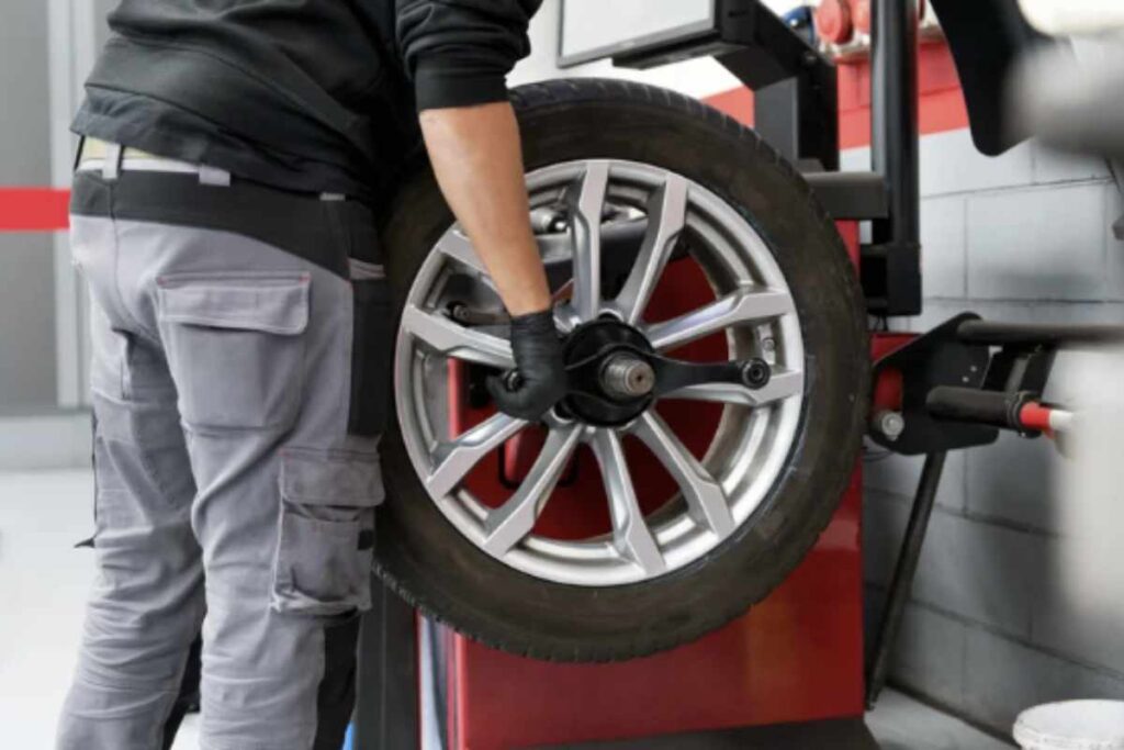 Per facilitare l’identificazione del produttore e del luogo di fabbricazione, è disponibile una tabella che associa i codici alfanumerici DOT