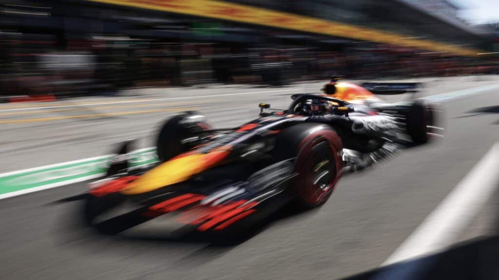 Red Bull, Verstappen: "Il podio è l'obiettivo più realistico, le modifiche hanno funzionato"