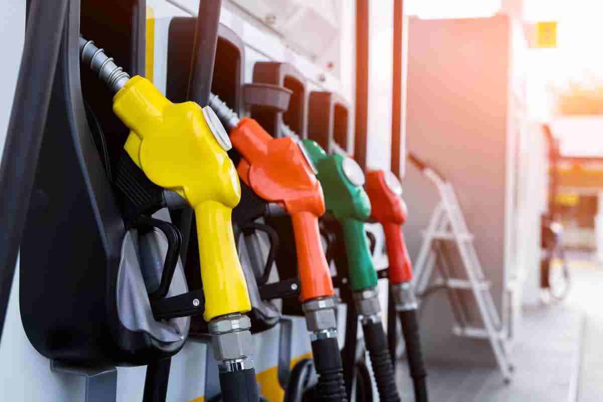 Benzina riserva pericolo