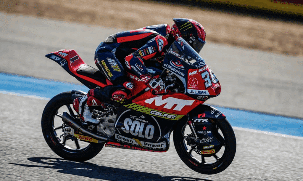 Moto3 in Austria: trionfa Piqueras, seguito da Yamanaka e Munoz