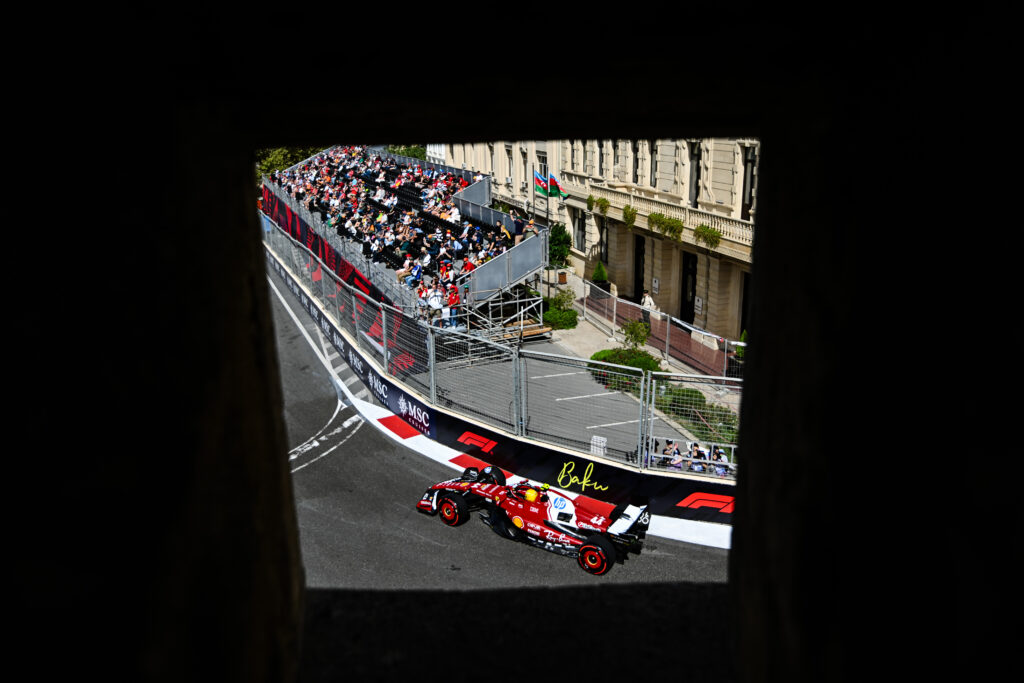 hamilton ferrari lewis f1 baku gp azerbaijan 2025